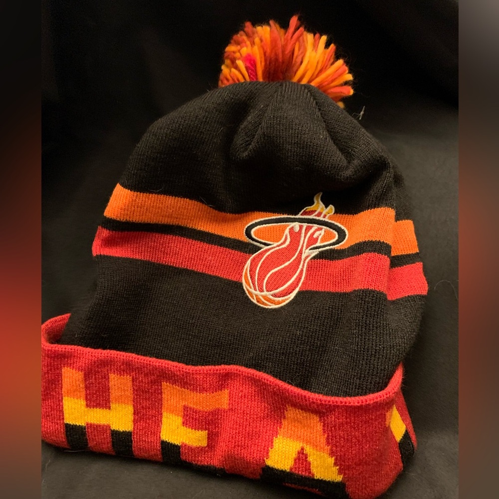 Miami Heat Mitchell & Ness Pom Pom